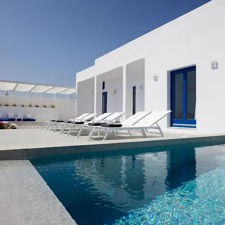 Greek Thadeos Apartment Fira (Santorini)